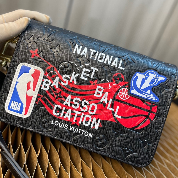 ルイヴィトンバッグ細部ディテール